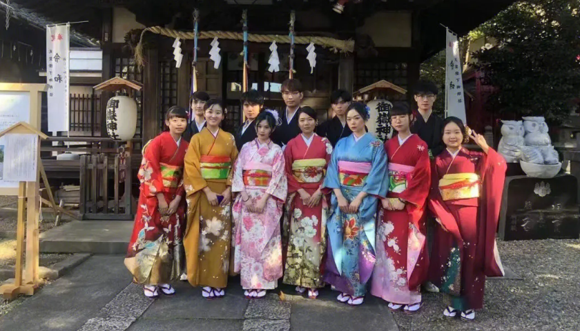 日本語(yǔ)言學(xué)校